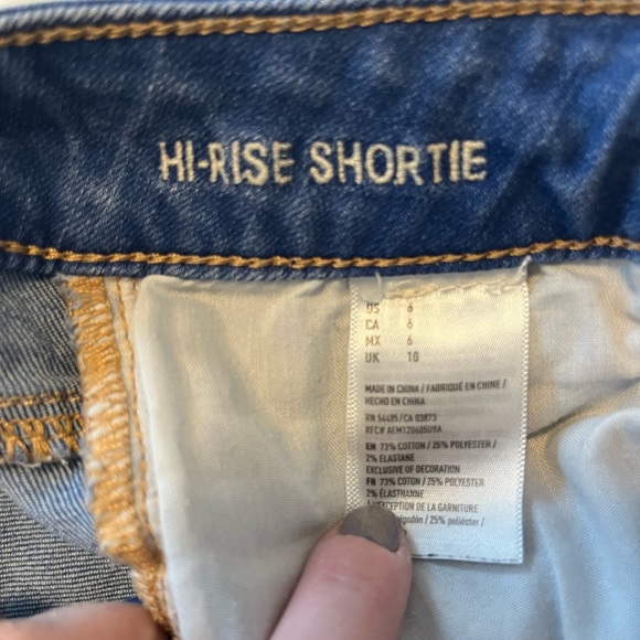American Eagle Hi-Rise Shortie Shorts - Picture 4 of 4